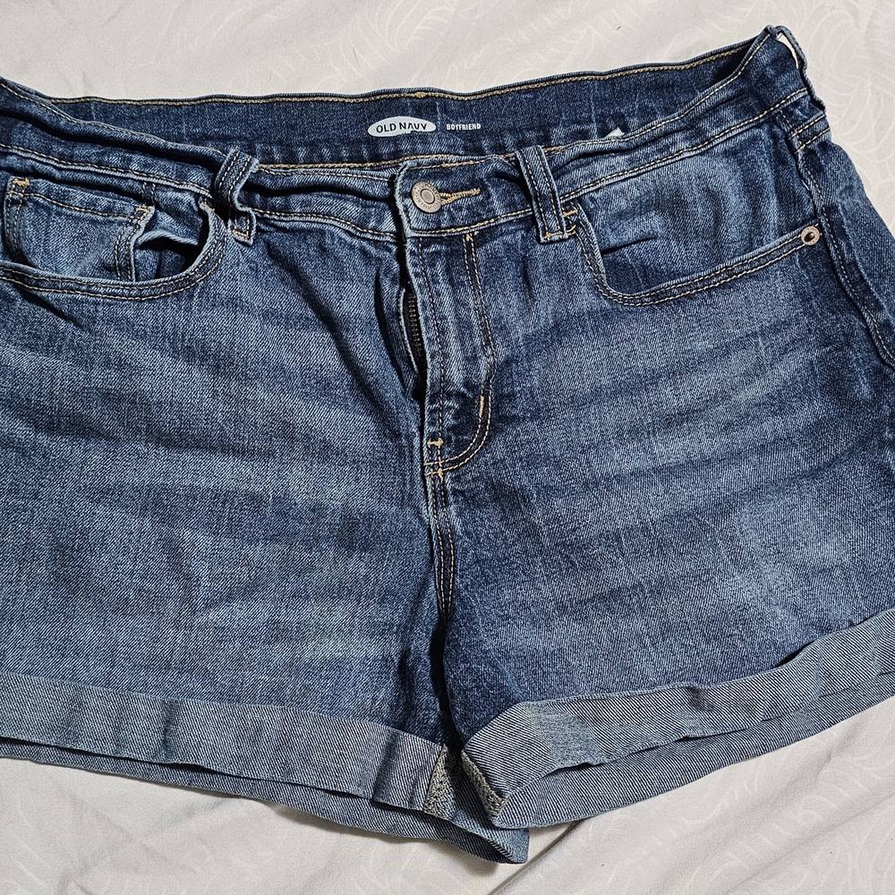 Old Navy Boyfriend Jean Shorts
